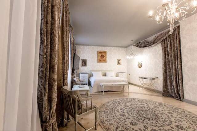 Апартаменты 2-х комнатная квартира, Минск-24