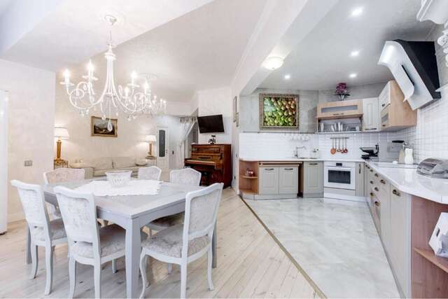 Апартаменты 2-х комнатная квартира, Минск-9